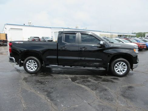 Certified 2023 Chevrolet Silverado 1500 LT AWD/4WD image 4