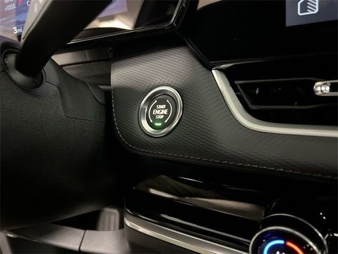 New 2026 Chevrolet Equinox LT w/ Convenience Package II image 17