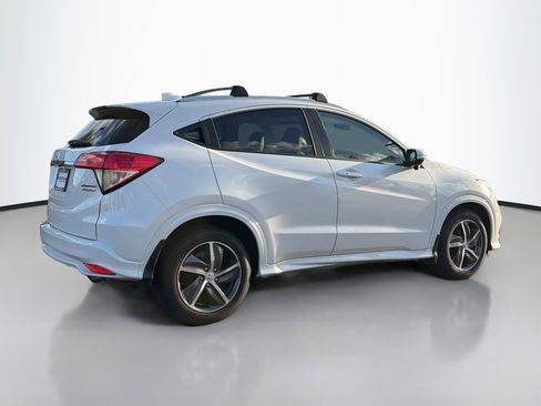 Used 2020 Honda HR-V Touring image 2