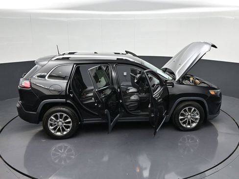 Used 2019 Jeep Cherokee Latitude Plus FWD image 41