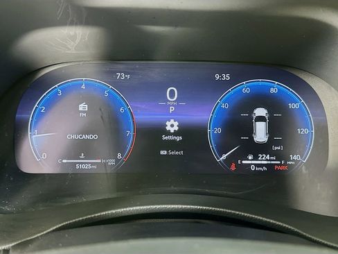 Used 2023 Toyota Highlander Platinum image 12