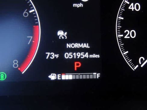 Used 2024 Honda CR-V LX image 14