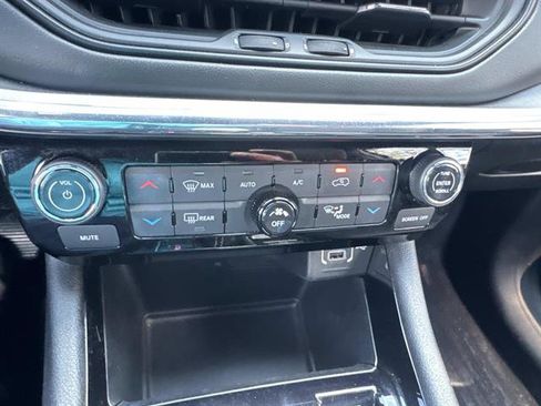 Used 2022 Jeep Compass High Altitude AWD/4WD image 15