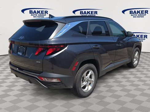 Used 2024 Hyundai Tucson SEL AWD/4WD image 3