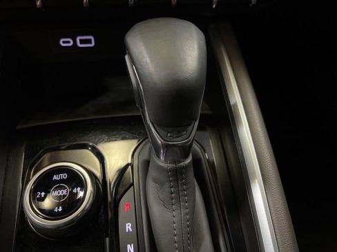 Used 2024 Chevrolet Colorado ZR2 w/ Technology Package image 33