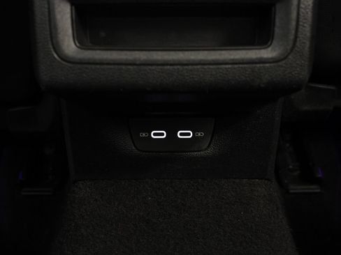 Used 2025 Volkswagen GTI SE FWD image 31