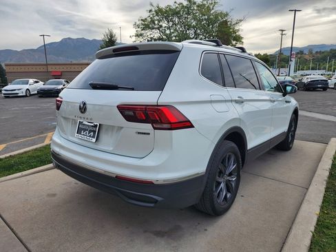 Used 2022 Volkswagen Tiguan SE image 5