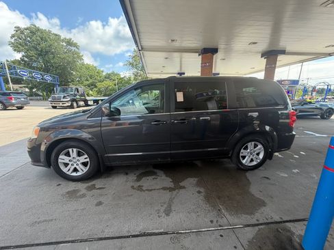 Used 2012 Dodge Grand Caravan Crew w/ Safety Sphere Group FWD image 4