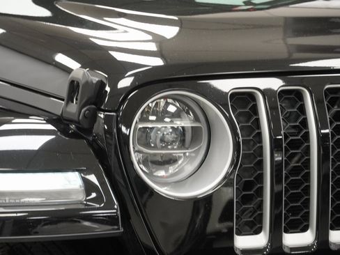 Certified 2021 Jeep Wrangler Unlimited Sahara w/ Cold Weather Group image 6