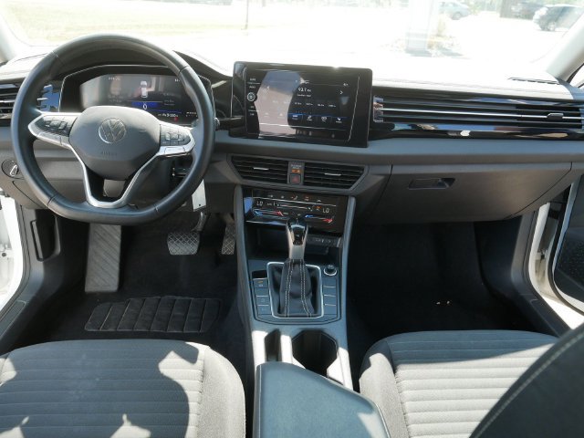 Certified 2025 Volkswagen Jetta S FWD image 22