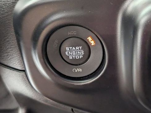 Used 2021 Jeep Gladiator Rubicon AWD/4WD image 23