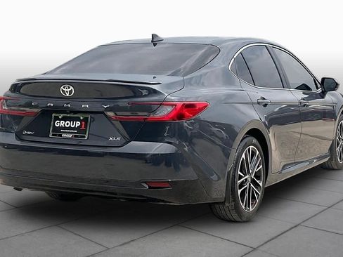 Used 2025 Toyota Camry Hybrid FWD image 13
