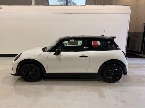 New 2026 MINI Cooper S image 2
