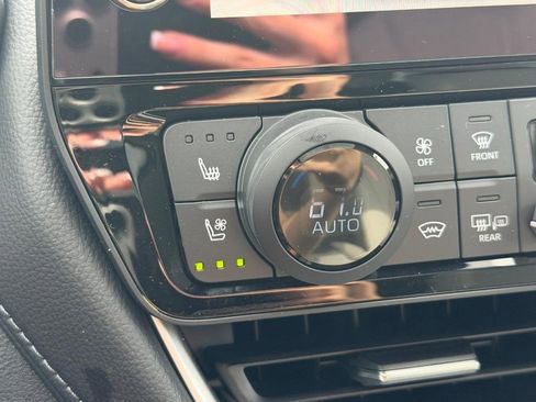 Certified 2026 Toyota Grand Highlander AWD image 27
