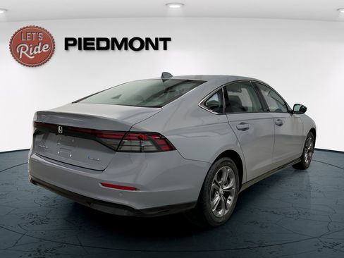 New 2025 Honda Accord EX-L image 4