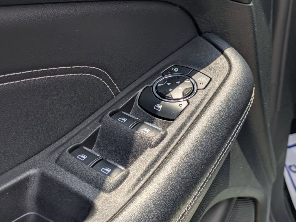 Used 2024 Ford Edge Titanium AWD/4WD image 13