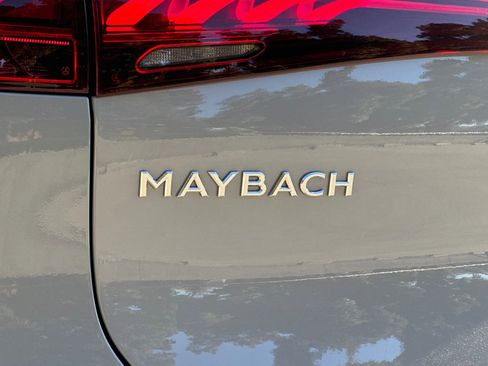 New 2025 Mercedes-Benz Maybach EQS 680 4MATIC image 21