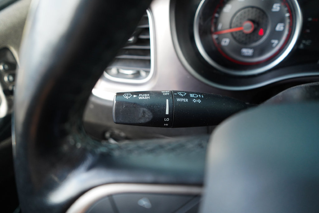 Used 2021 Dodge Charger SXT w/ Leather Interior Group RWD image 33