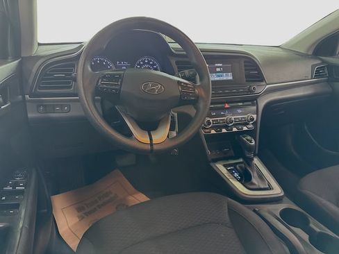 Used 2020 Hyundai Elantra SE w/ Cargo Package (C1) FWD image 18