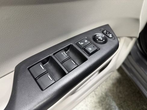 Used 2015 Honda Civic EX-L image 18