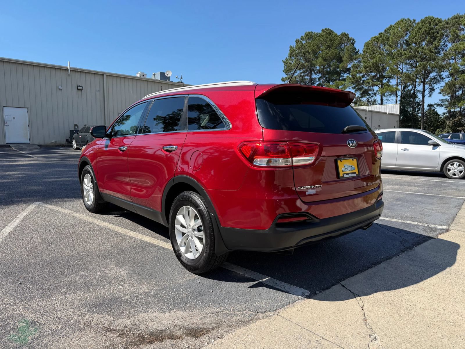 Used 2017 Kia Sorento FWD image 6