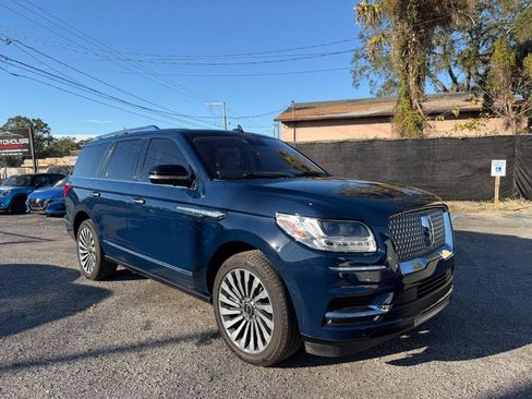 Used 2019 Lincoln Navigator Reserve image 4