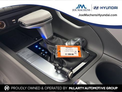 Certified 2025 Hyundai Elantra Sport image 32