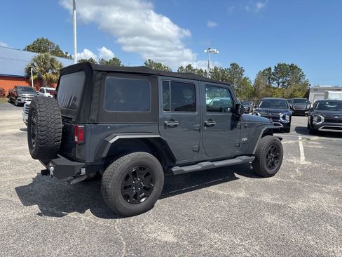 Used 2016 Jeep Wrangler Unlimited Sahara w/ Max Tow Package image 3
