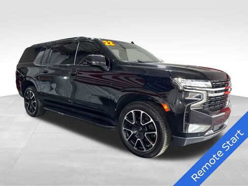 Used 2022 Chevrolet Suburban RST w/ Sport Performance Package AWD/4WD image 3