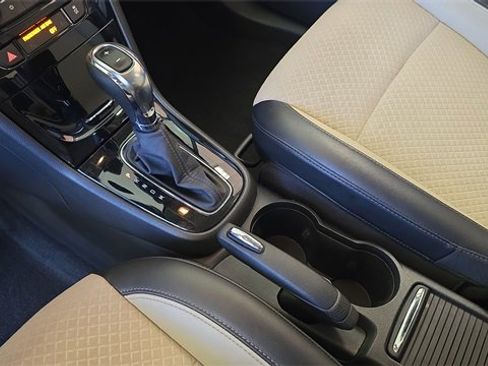 Used 2022 Buick Encore Preferred w/ Safety Package image 23