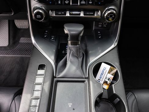 Used 2024 Lexus LX 600 4WD w/ Luxury Package image 28