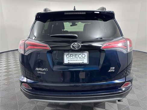 Used 2017 Toyota RAV4 SE image 7