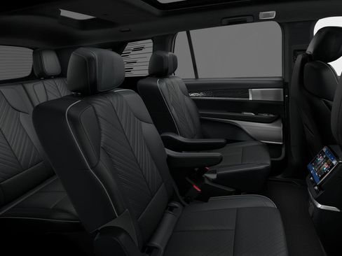 New 2026 Cadillac Vistiq Platinum image 34