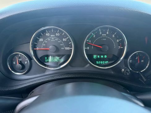 Used 2017 Jeep Wrangler Unlimited Sport AWD/4WD image 12