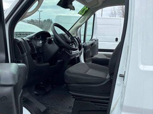Used 2023 RAM ProMaster 2500 FWD image 28