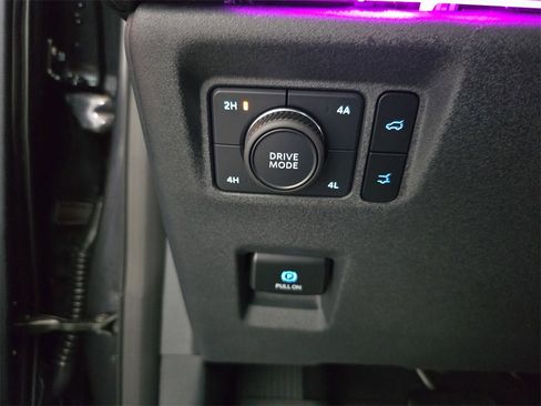 Used 2025 Ford Expedition Max Platinum w/ Driver's Package image 30