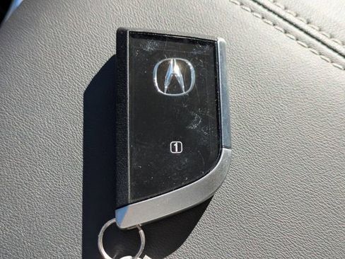 Used 2024 Acura MDX SH-AWD w/ Technology Package image 24