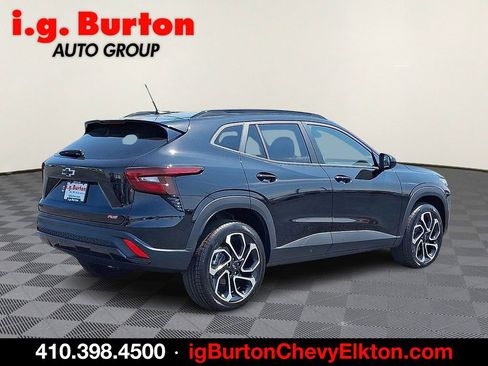 New 2026 Chevrolet Trax RS w/ Driver Confidence Package FWD image 4