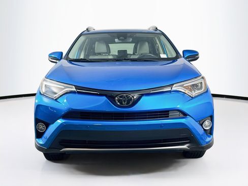 Used 2016 Toyota RAV4 Limited FWD image 2