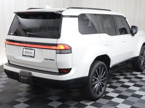 Used 2026 Lexus GX 550 w/ Accessory Package (2T) AWD/4WD image 22