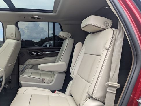 Used 2022 GMC Yukon Denali RWD image 26