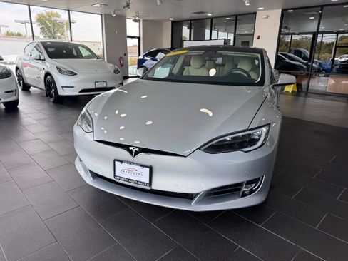 Used 2017 Tesla Model S 75D image 8