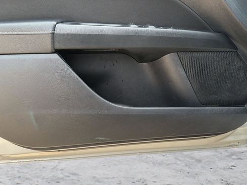 Used 2019 Ford Fusion SE FWD image 16