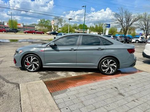 Used 2024 Volkswagen Jetta GLI Autobahn FWD image 4