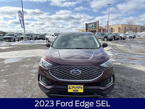 Used 2023 Ford Edge SEL w/ Convenience Package image 4