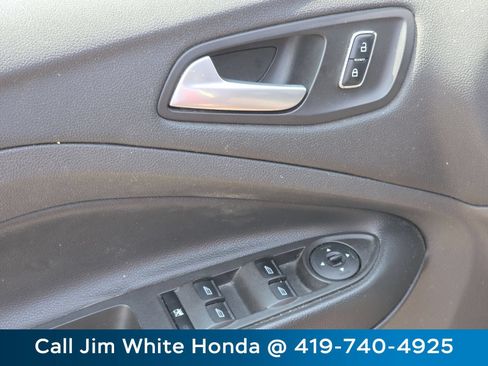 Used 2014 Ford Escape SE FWD image 19