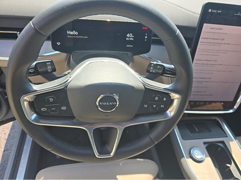 Used 2025 Volvo EX90 Plus AWD/4WD image 8