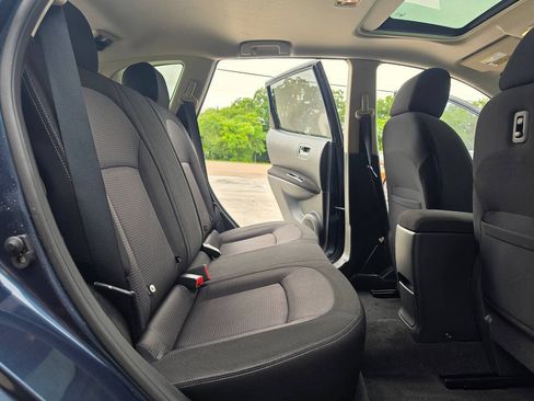 Used 2013 Nissan Rogue SV w/ Premium Pkg FWD image 28