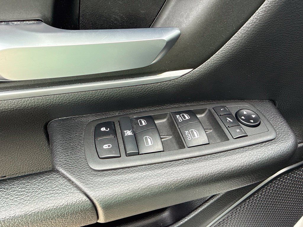 Used 2021 RAM 1500 Big Horn AWD/4WD image 13