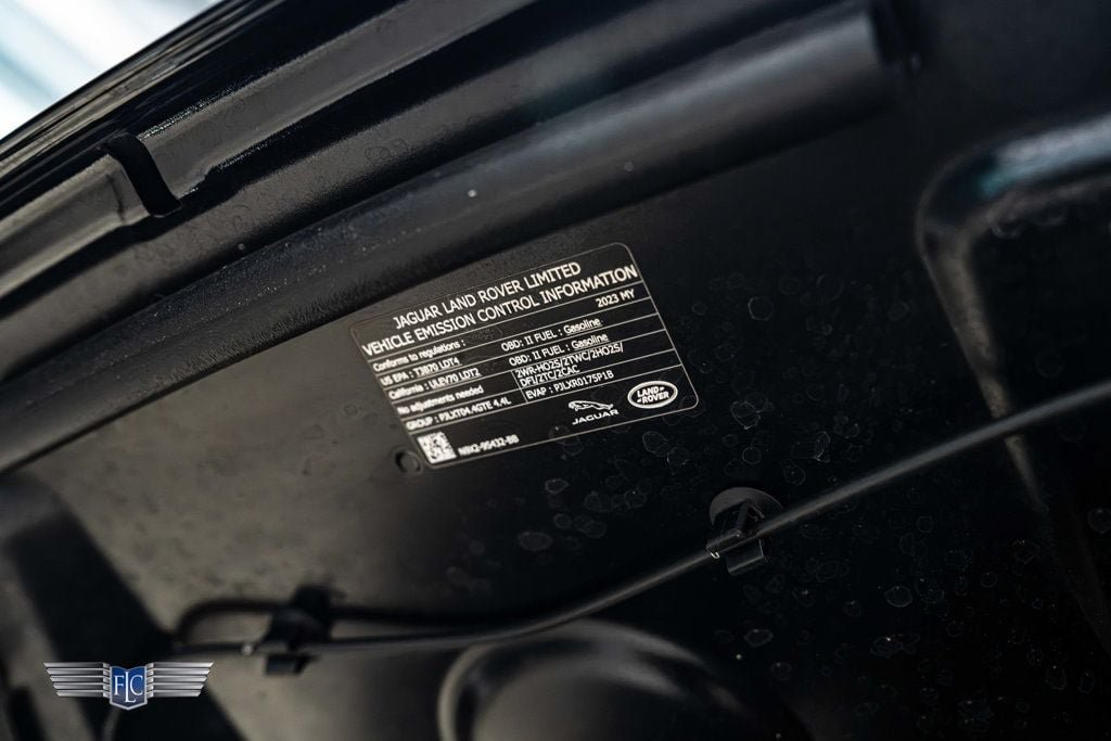 Used 2023 Land Rover Range Rover SV AWD/4WD image 17